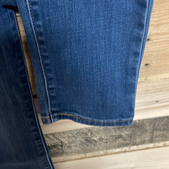 Levi Strauss & CO 721 high waist size 31 super skinny medium wash stretchy jeans - Picture 6 of 12